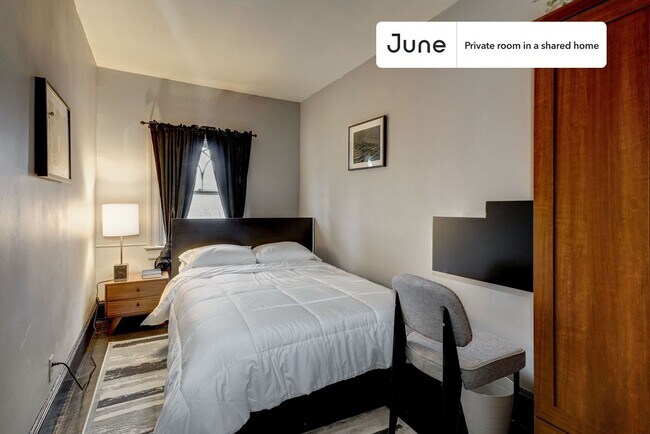Building Photo - Room in Shared 7 bed/3.5 bath home in Woodley Park