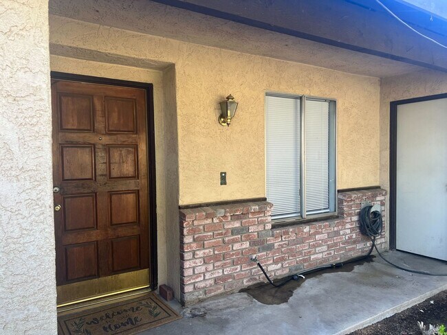 Building Photo - SW Area Home For Rent