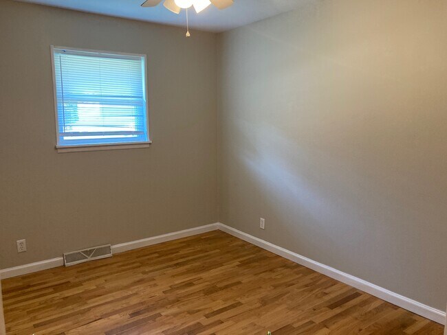 Building Photo - 2542 Masters Dr