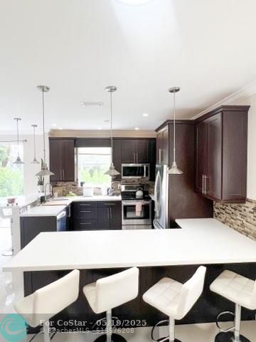 Foto del edificio - 8785 NW 6th St