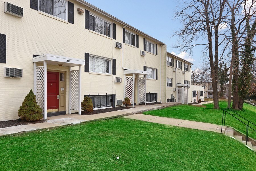 2601 Garrison Blvd Apartments in Baltimore, MD