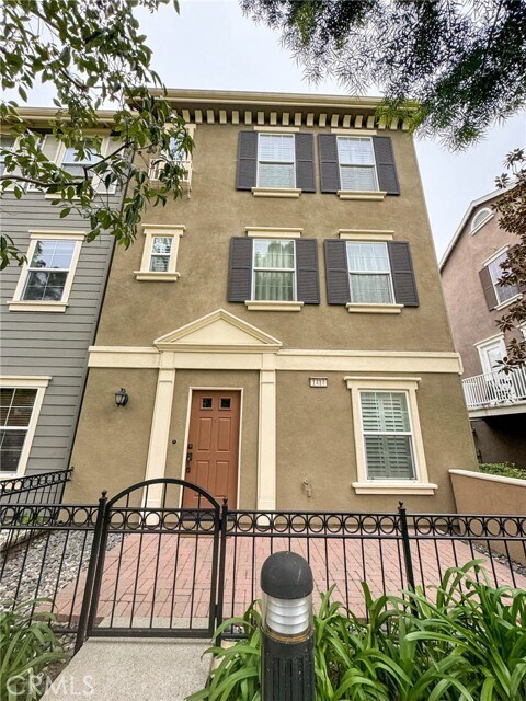 Primary Photo - 1414 Montgomery St