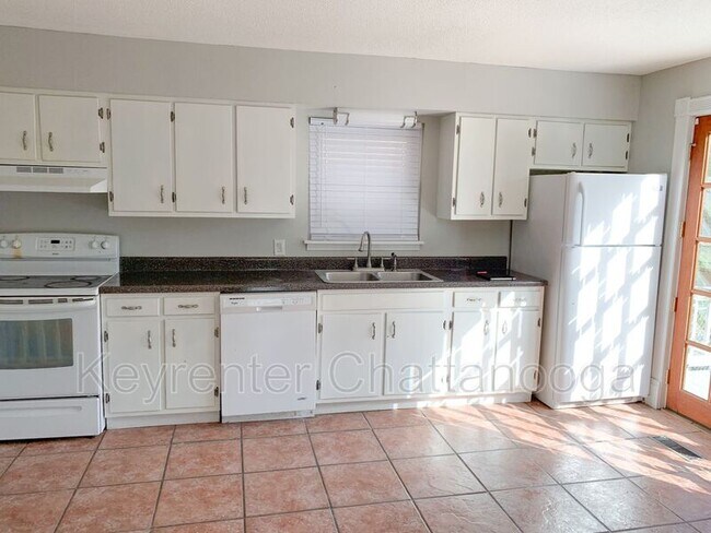 Foto del edificio - 4652 Cary Ln