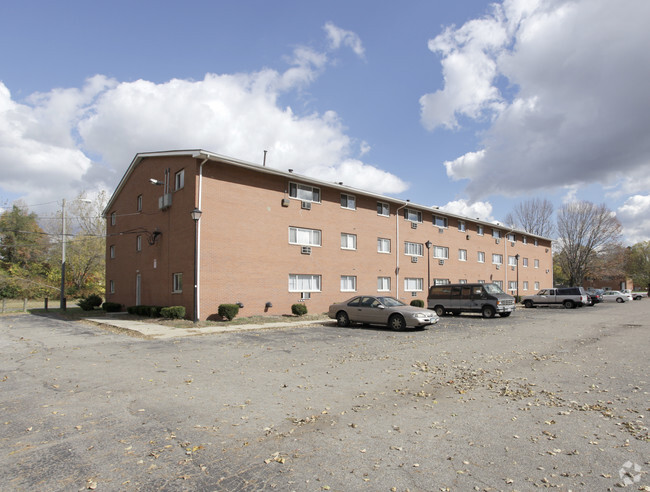 Building Photo - Coves at Columbus on Mayfield Place