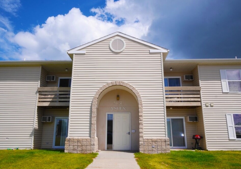 Arboretum Apartment Homes 1825 Liberty Dr Mount Pleasant, MI