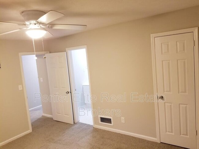 Building Photo - 3810 Leisure Ln