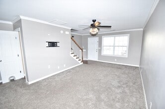 Building Photo - 306 Sam Houston Cir