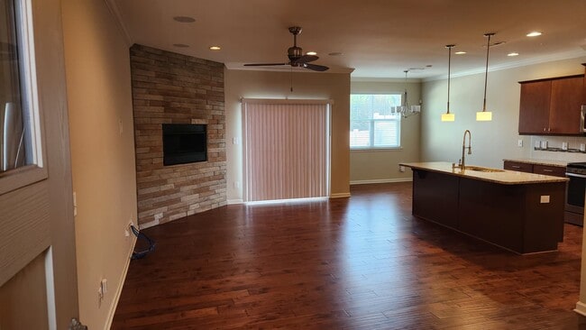 Photo - 114 Torpoint Rd Townhome