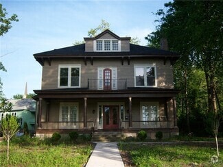 Building Photo - 1658 James St