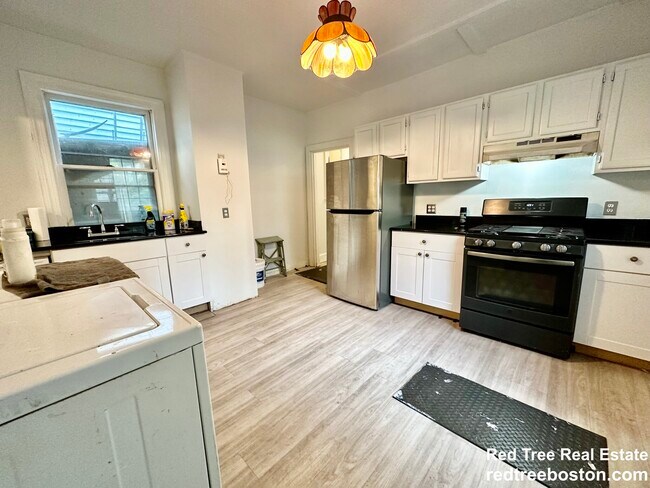 Foto del edificio - 45 N Beacon St