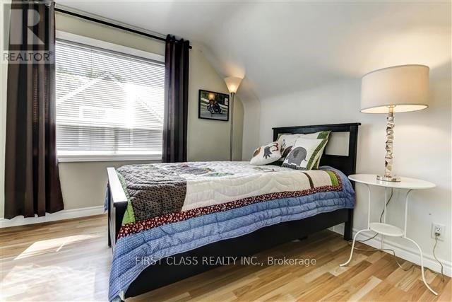 Photo du bâtiment - 11 Ellington Dr