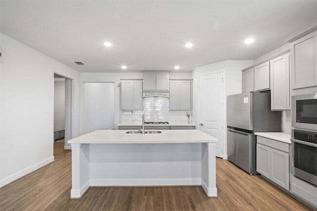 Foto del edificio - 3121 Sunnyside Dr