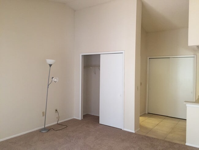 Building Photo - 7427SBD(100)