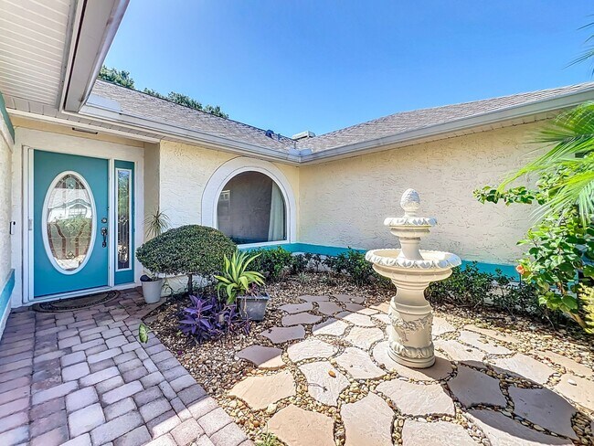 Building Photo - Elegant 4-Bed Winter Park Home with Oversized Hot Tub & Scenic Setting