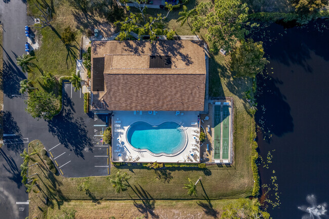 Pool Deck & Shuffle Board - Hertiage Village West