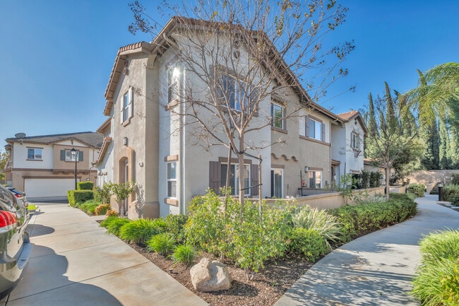 Foto del edificio - 2641 Night Jasmine Dr