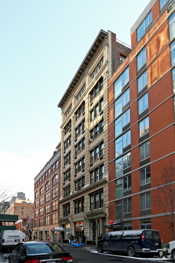 Primary Photo - The Hellmuth Building