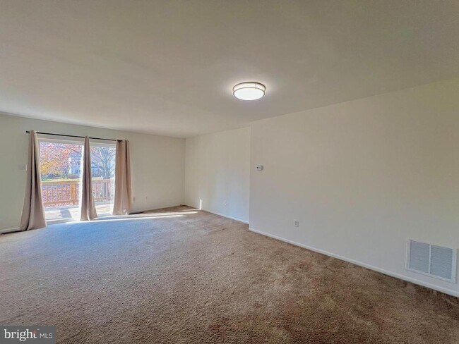 Foto del edificio - 6160 Majors Ln