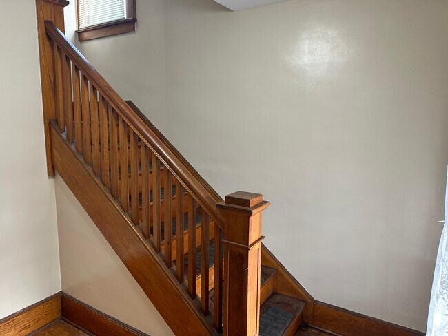 Building Photo - 152 Kuhl Ave