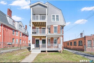 Building Photo - 144 Madison St