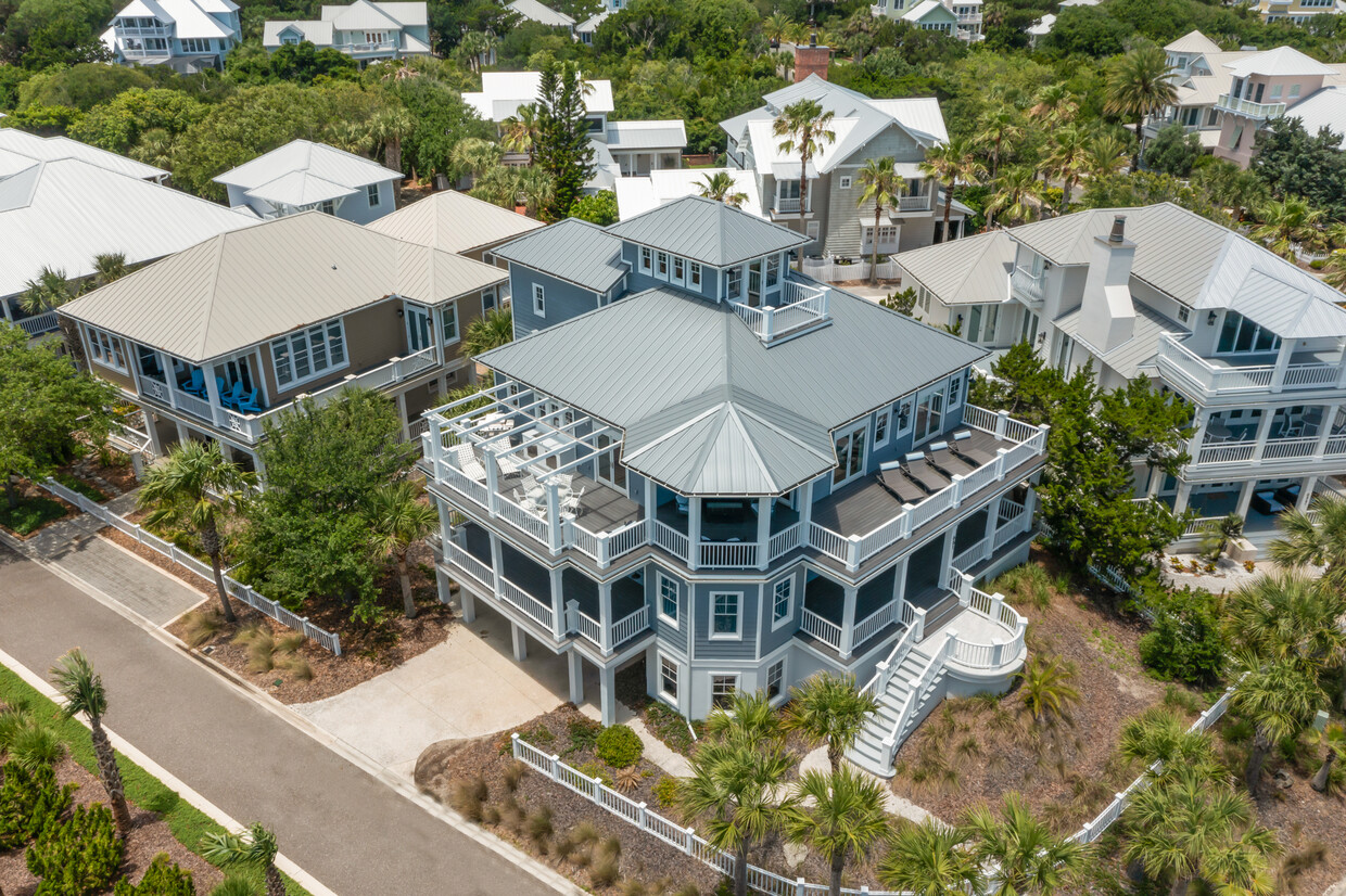 Primary Photo - 681 Ocean Palm Way