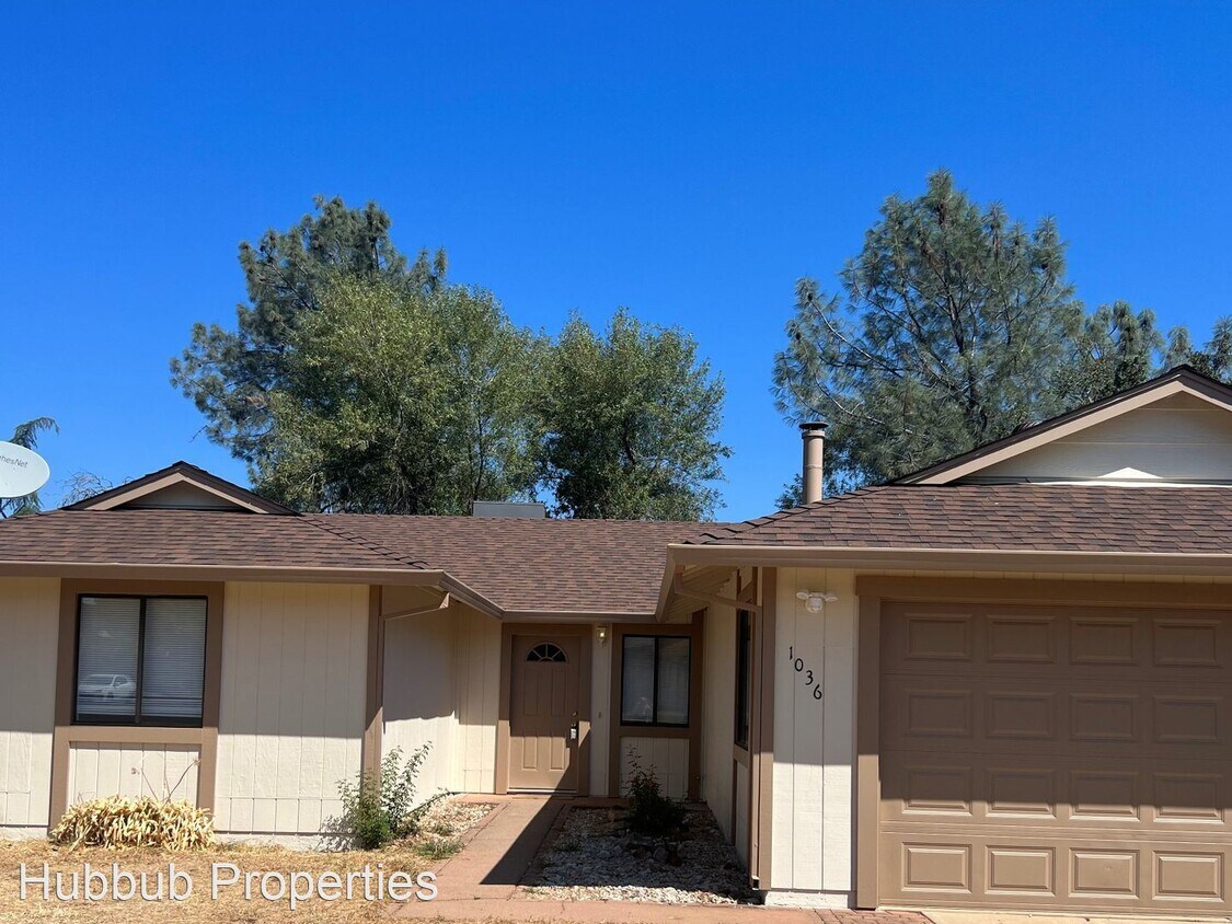 3 br, 2 bath House 1036 Goodview Way House Rental in Redding, CA