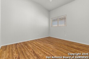 Foto del edificio - 7506 Elegante Way