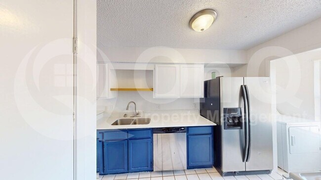 Foto del edificio - 8108 Foxfire Ln