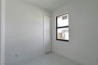 Building Photo - 4325 NW 31st St