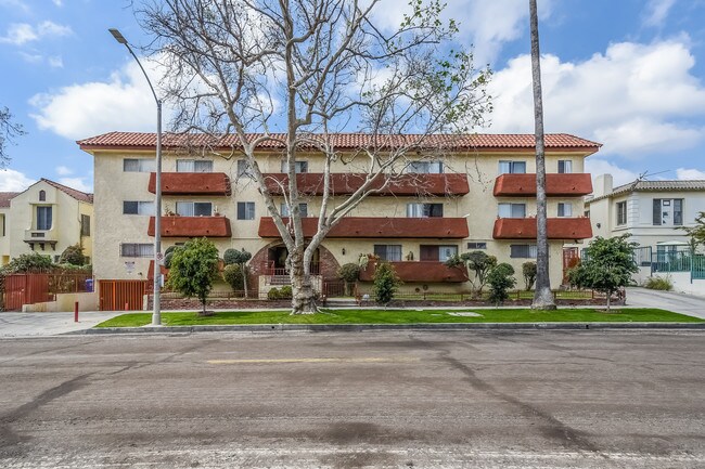 Foto del edificio - 123 S Catalina St