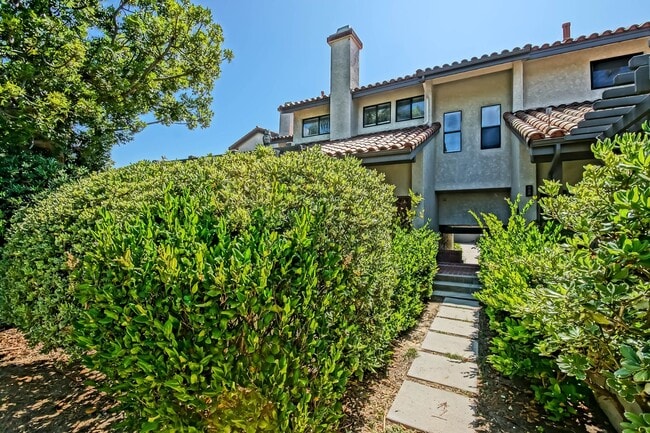 Building Photo - PARTIALLY REMODELED, BRIGHT & SPACIOUS, END-UNIT POOLFRONT TOWNHOUSE W/ SPACIOUS & PRIVATE PATIO ...