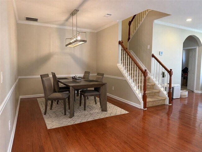 Foto del edificio - 2332 Trellis Ln SE