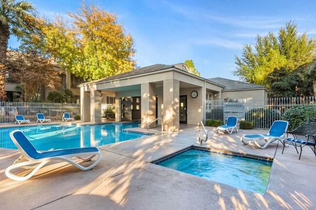 Foto del edificio - 225 N Country Ln