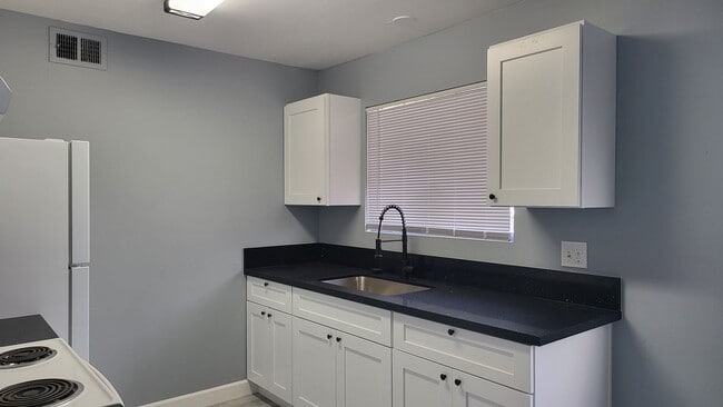 Building Photo - 3240 N Michael Way