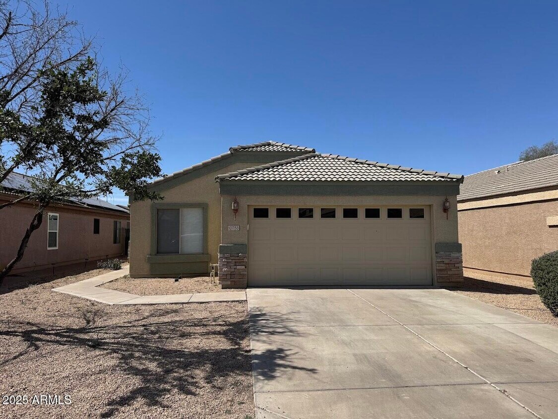 Foto principal - 10755 W 2nd St