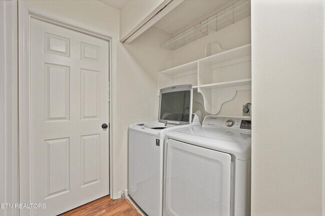 Foto del edificio - 4444 St Lucia Ln