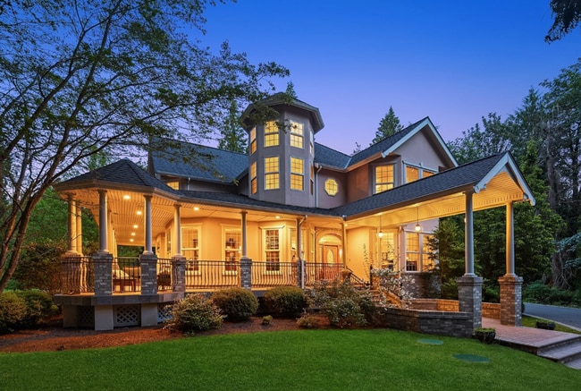 Building Photo - Magnificent Custom Estate on Bear Creek