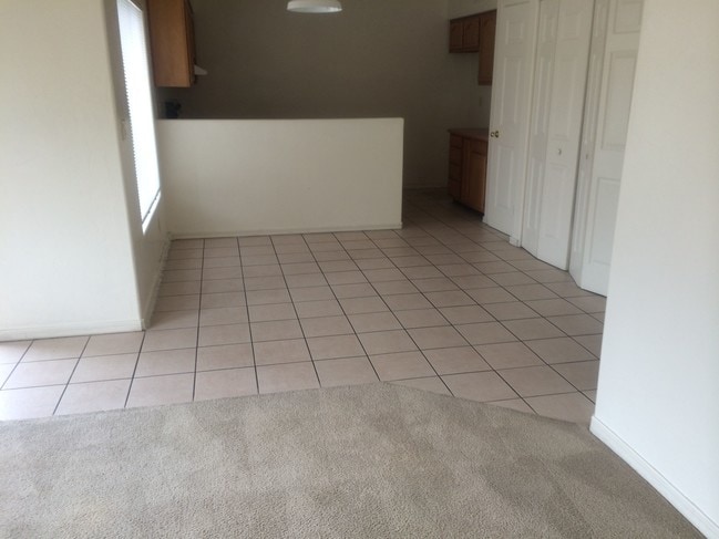 Building Photo - 2536 N Corinthian Garden Dr