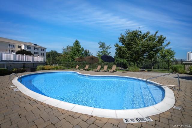 Foto del edificio - 61 Bryant Ave