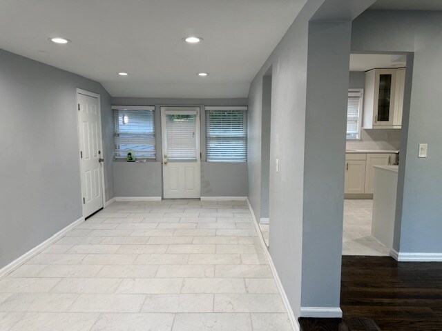 Family Room - 3565 Crooks Rd