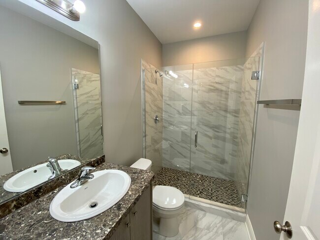 Foto del edificio - 2308 W Taylor St