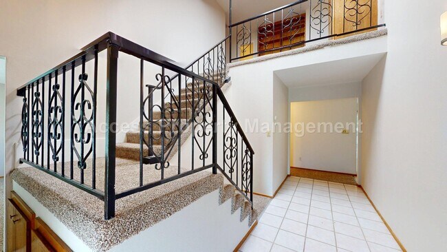 Foto del edificio - 3355 San Fernando Ct