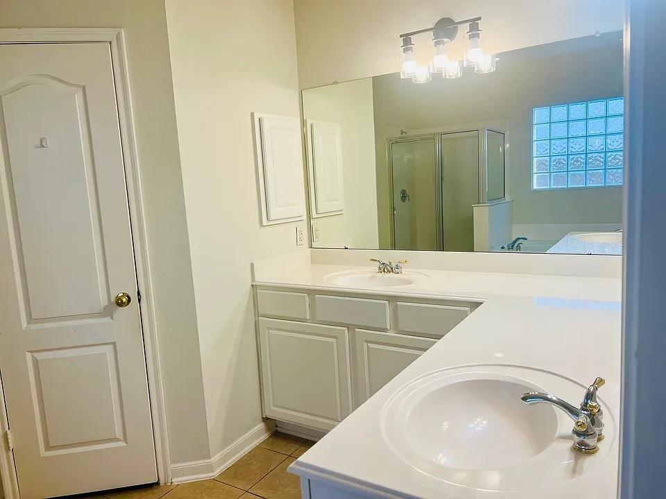 Foto principal - 6514 Ivy Heath Ln