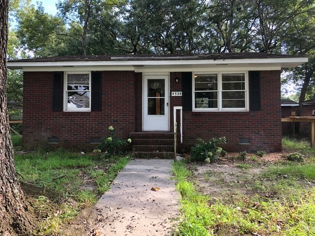 Building Photo - 4328 Old Park Rd