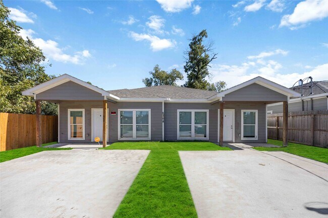 Foto del edificio - 2708 Sam Wilson St