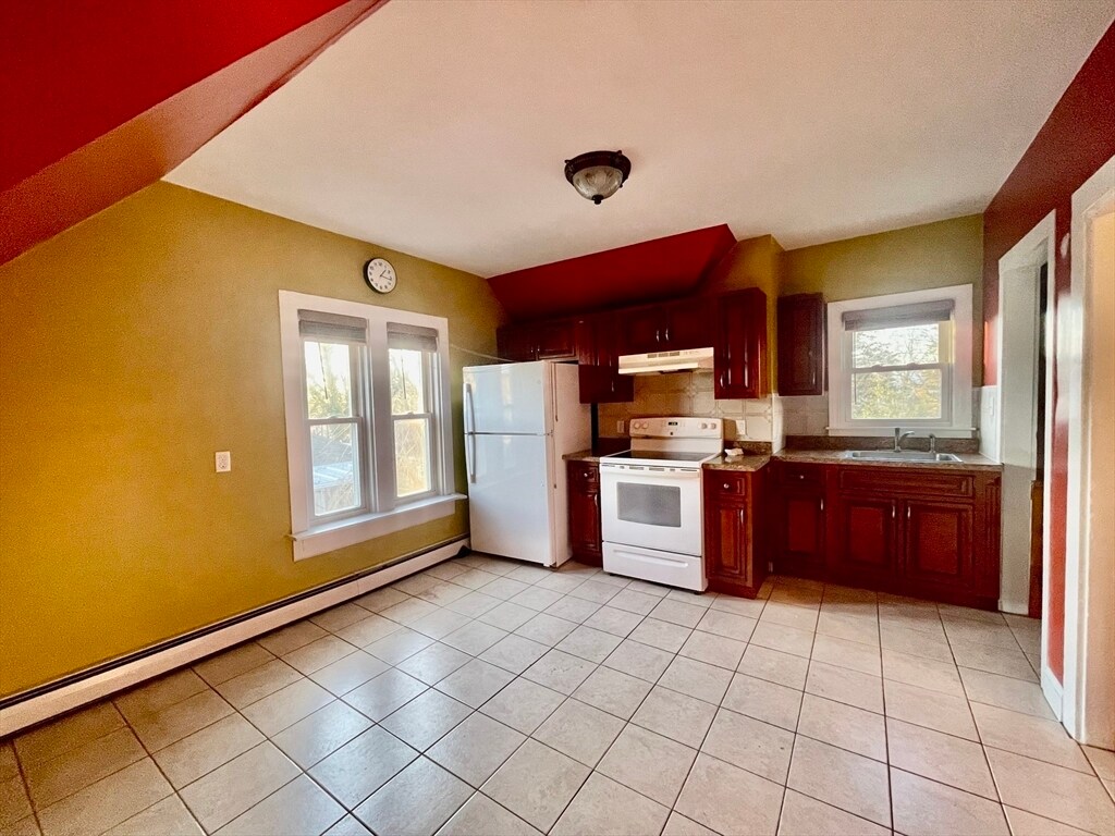 130 Florence St Unit 2, Brockton, MA 02301 Room for Rent in Brockton, MA