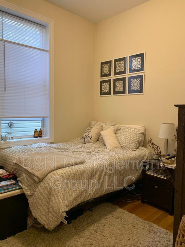 Foto del edificio - 2337 N Janssen Ave