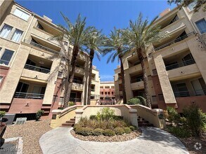Building Photo - 260 E Flamingo Rd