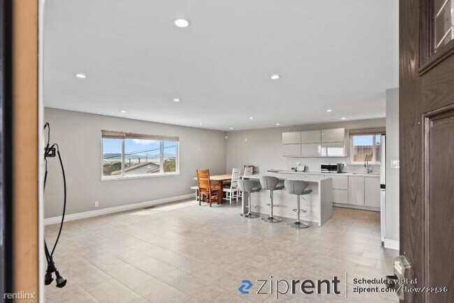 Building Photo - 3 br, 2 bath House - 1710 Beau Rivage, San...