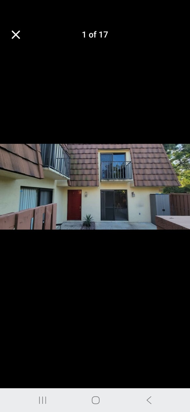 Building Photo - 5217 Cedarbend Dr